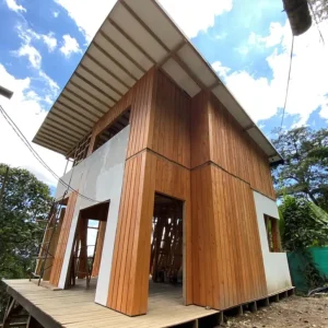 Madera Aserrada y Cepillada